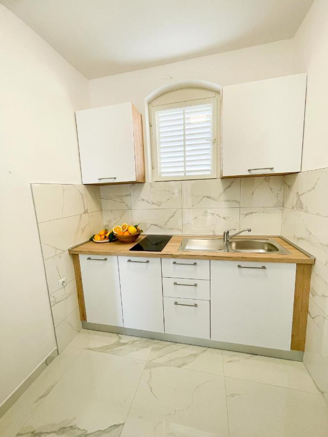 קורצולה Sea View Apartment Amaro מראה חיצוני תמונה